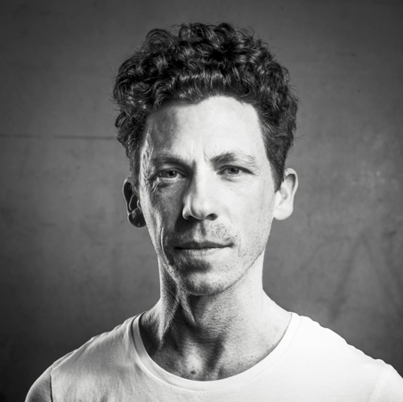 jimmy-kets-belgian-photographer-documentary-film-director-in-the-naked-belgian-jurgen-buedts-film